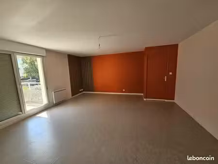 loue t4 lumineux 85 26 m²