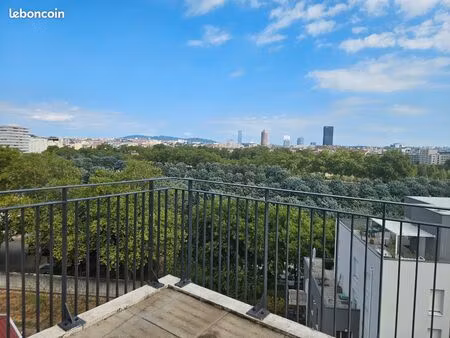 location t2 nu avenue berthelot