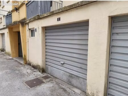 garage à louer