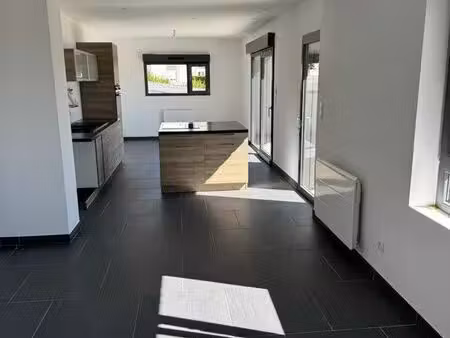 maison semi individuelle 3 chambres