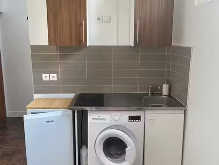 studio meublé 18 m² + 6m² mezzanine centre ville
