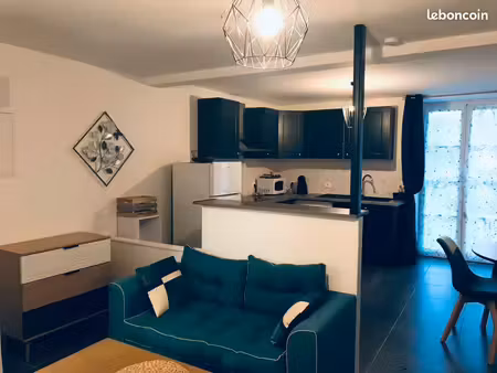 studio meublé en rez de chaussée
