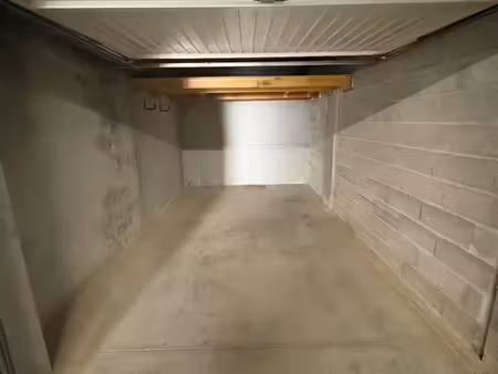 garage location