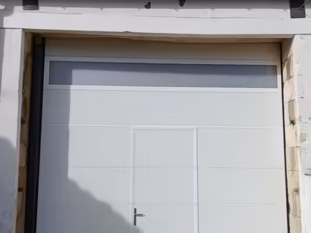 location garage 37m² avec porte motorisé