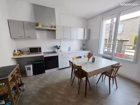 location maison fougères