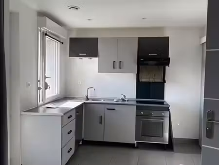 ? maison de rue 3 pièces – 57 m² – 655 charges comprises