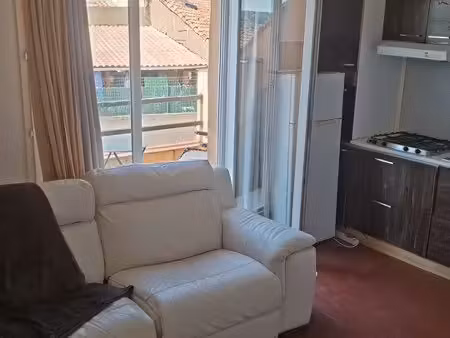 t2 meuble avec jolie terrasse