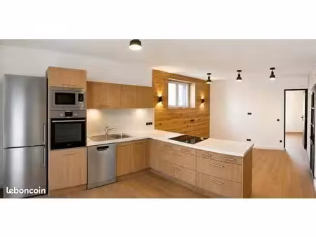 ? t2 entièrement rénové – première location – charleville-mézières