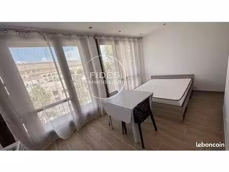 studio 1 pièce 19 m²