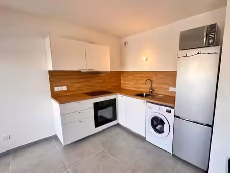 t2 meublé neuf 41 m² avec terrasse 11 m² + parking – nice méridia