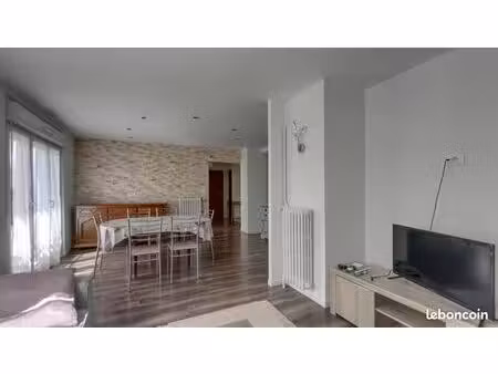 appartement 3 pièces 63 m²