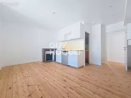 studio 1 pièce 22 m²