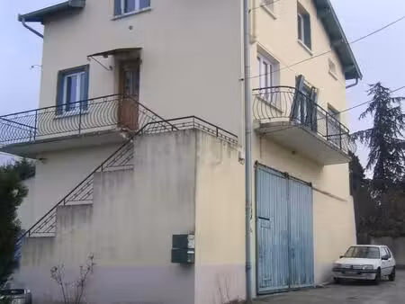appartement 2 pièces 61 m²