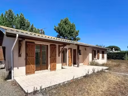 à louer maison t5 à arès