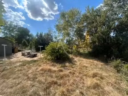 vente terrain à l'île-d'elle (85770) : à vendre / 224m² l'île-d'elle