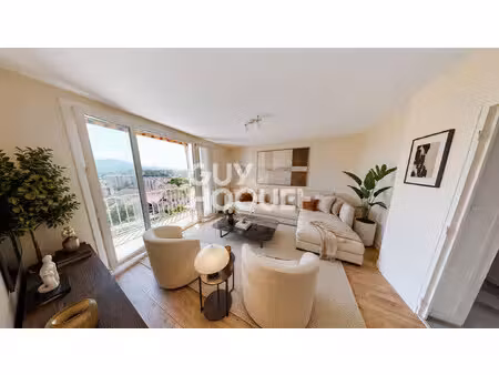 rare à louer appartement 3 pièces de 62 m² avec garage cave et vue