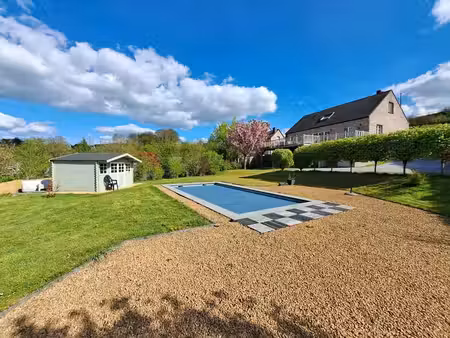 superbe villa de 300m2 sur 89 ares avec piscine et un peb b