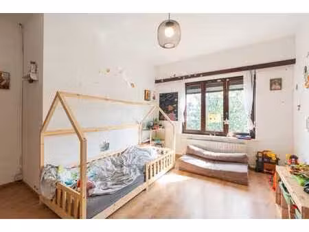 maison semi-ouverte avec 3 chambres
