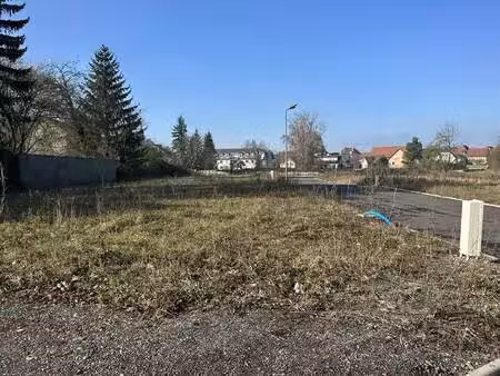 terrain constructible viabilisé à vendre