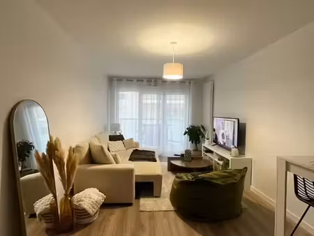 t2 47 m² – gare à 2 pas – résidence 2024 – balcon & parking