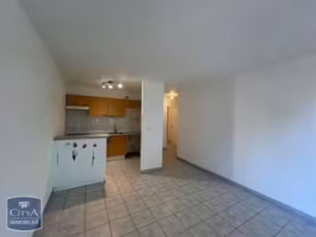 location appartement 3 pièces à touques (14800) : à louer 3 pièces / 55m² touques