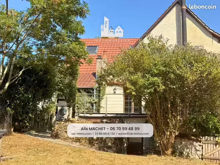 propriété 6 pièces 193 m²