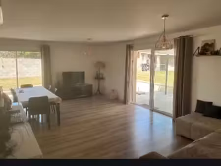 jolie maison recente