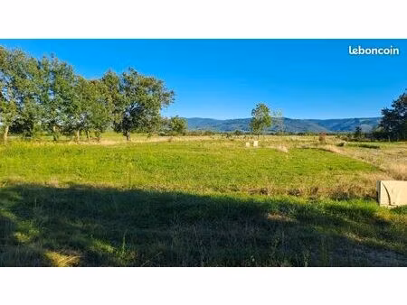 terrain 1 080 m² soual
