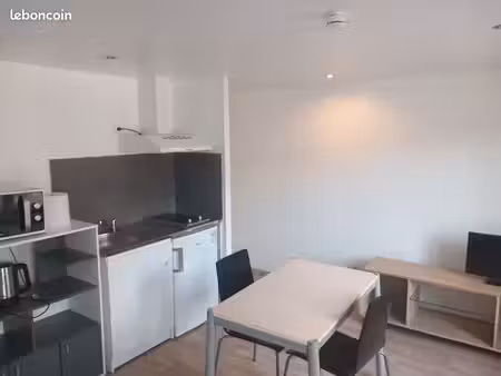 studio 26 m2 non meublé centre ville