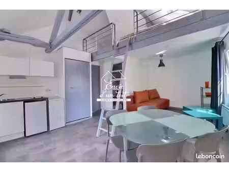 studio 1 pièce 27 m²