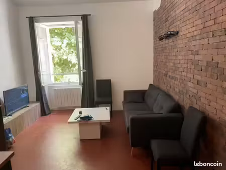 location appartement meublé 37m2-salon de provence-chambre séparée