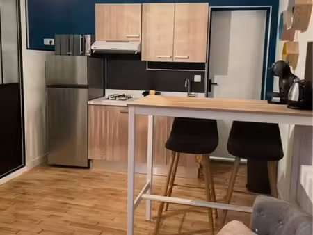 studio meublé — hyper centre — tout compris  aucunes factures en plus