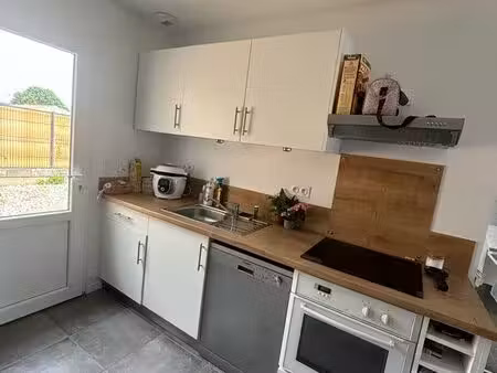 a louer maison avec 2 chambres disponible 1 octobre