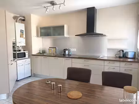 appartement 3 pièces 64 m²