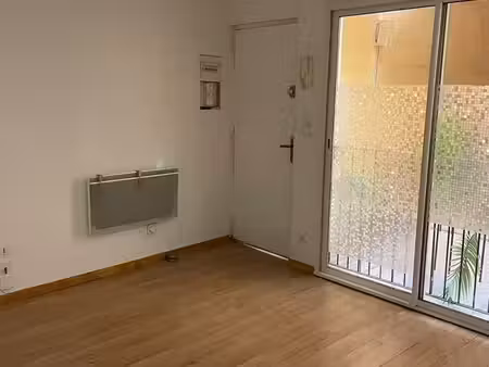 studio 1 pièce 18 m²