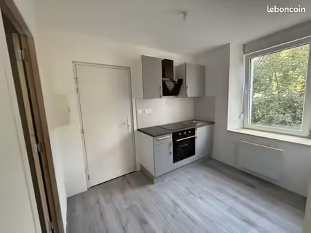 f3 duplex 42 m² – rénové – 2 chambres – dpe c