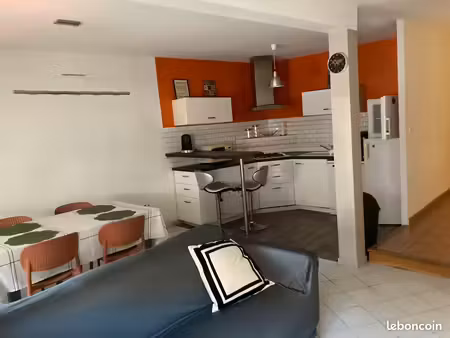 2 pièces  meublé 53 m²  jean jaurès. idéal couple d'étudiants