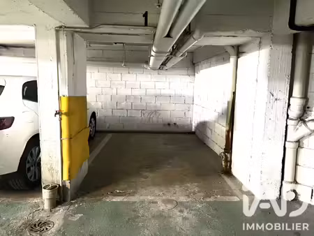 vente parking 10 m²