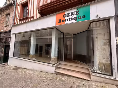 local commercial auxerre