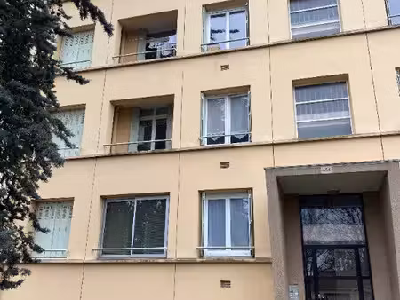 location appartement 3 pièces 55 m² à villefranche-sur-saône (69400)