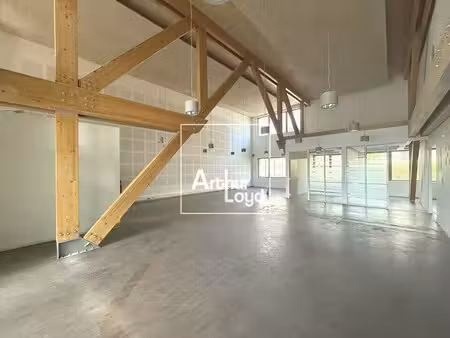 vente bureaux 878 m²