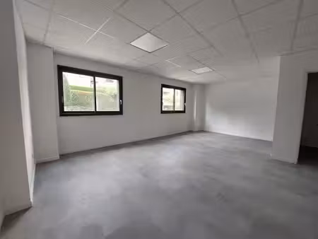 location commerce 100 m² à rodez (12000)