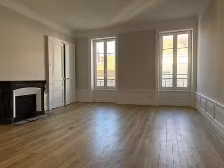 a louer - appartement t4 - roanne hyper centre