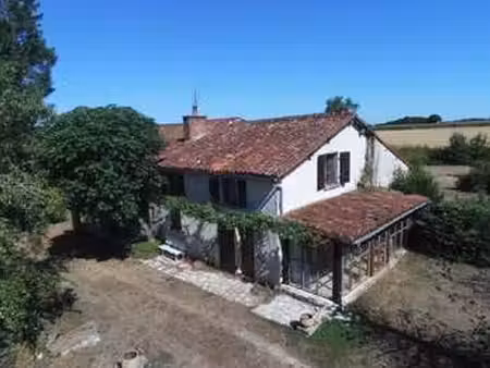 vente maison à champagne-mouton (16350) : à vendre / 136m² champagne-mouton
