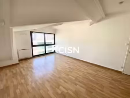 location appartement 2 pièces à nantes (44000) : à louer 2 pièces / 41m² nantes