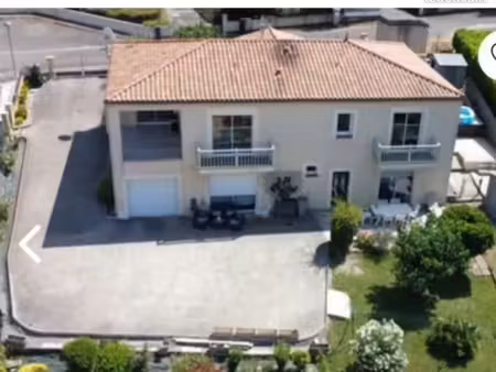 très belle maison avec vue magnifique