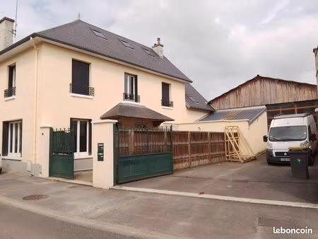 maison 7 pièces 120 m²