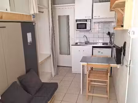 auch proche iut  petit studio meublé  avec électricité et internet