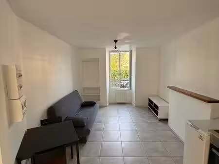 studio à loué 27 m2 marvejols