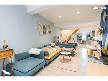 location maison de ville hagetmau
